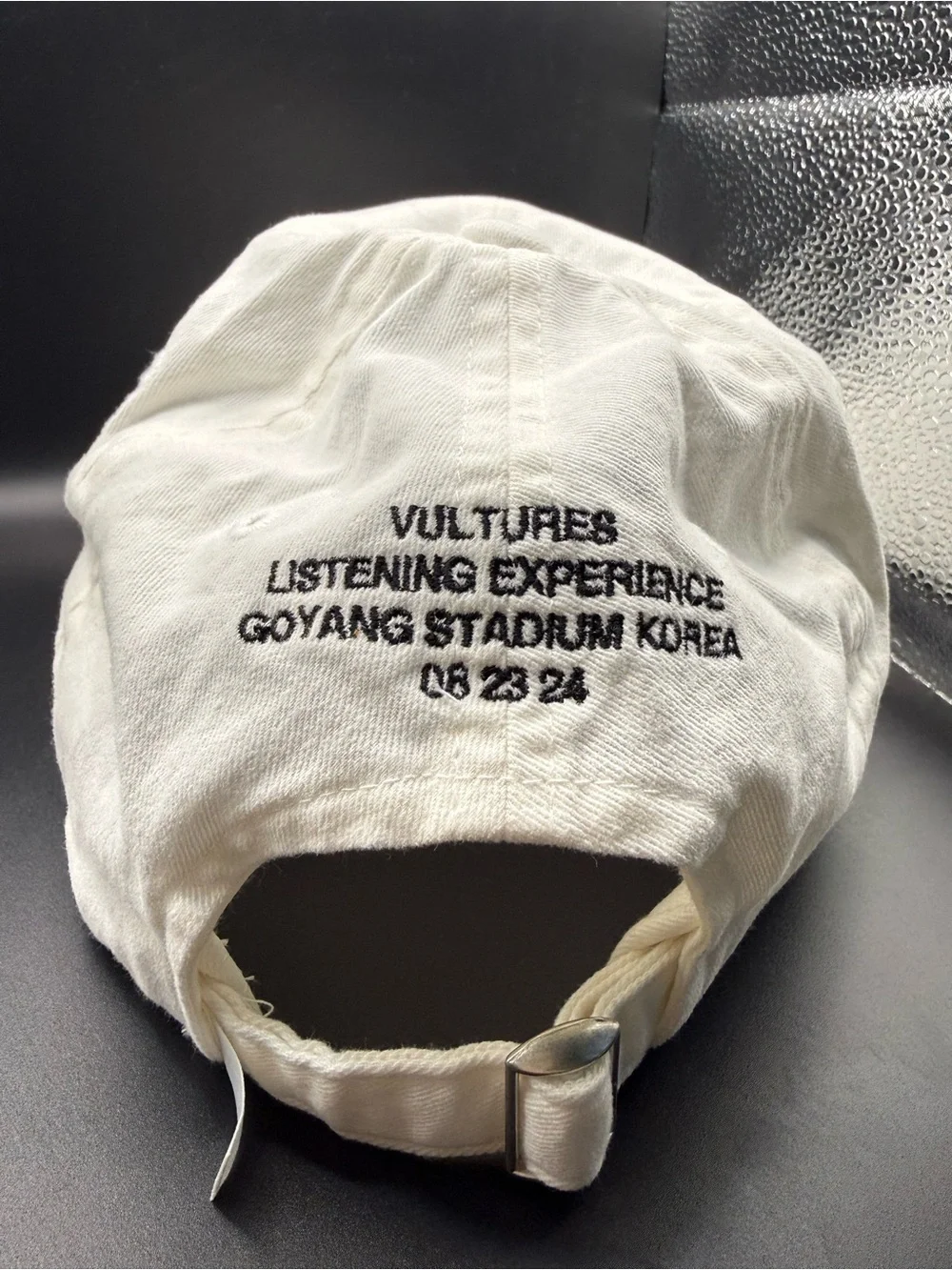 Kanye West VULTURES Korea Exclusive baseball Hat (White)